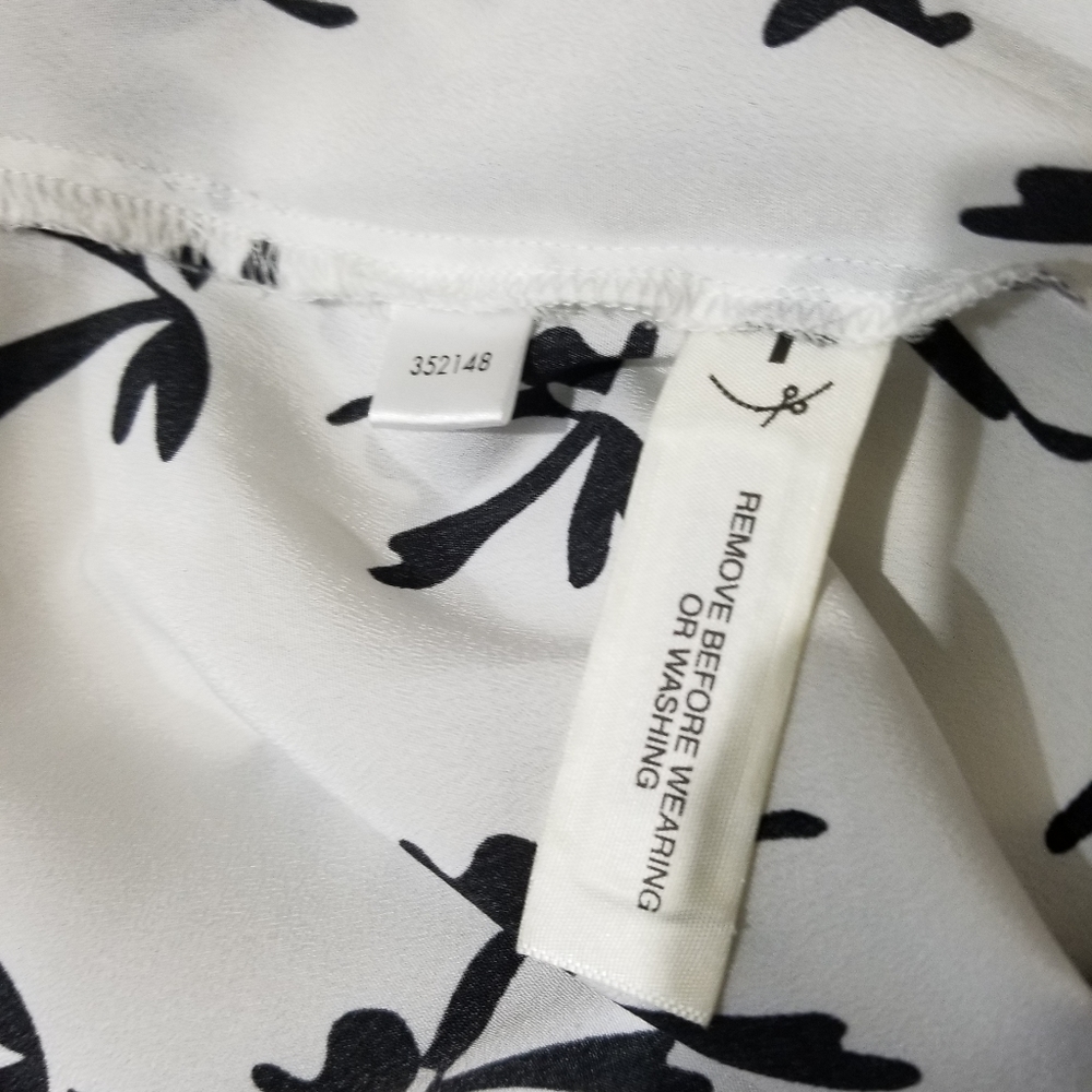 Ann Taylor Black and White Button Down Shirt - Picture 5 of 6